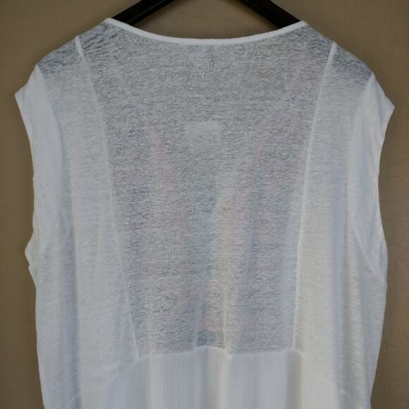 Lucky Brand Split Neck Embroidered Top - Picture 5 of 8